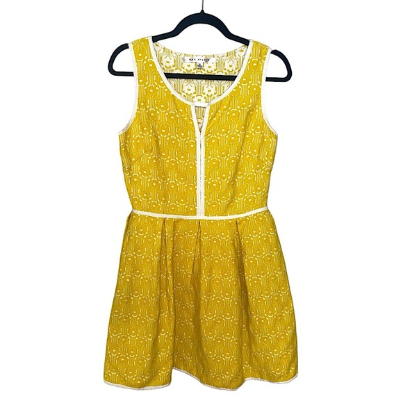 Max Studio Dresses & Skirts - Max Studio Yellow Embroidered Dress Size 4